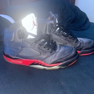 Jordan retro 5 bred